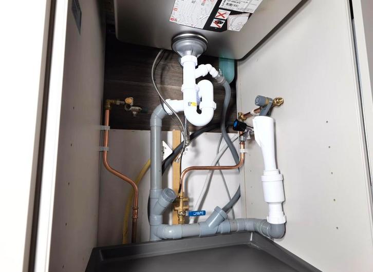 BLG Klus & Service – Betrouwbare loodgieter in Rotterdam!, Doe-het-zelf en Verbouw, Verwarming en Radiatoren, Zo goed als nieuw