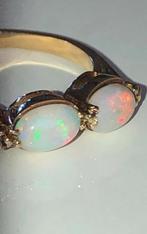Hele gave 9 krt gouden ring natuurlijke 3 opalen mt17 ong, Sieraden, Tassen en Uiterlijk, Antieke sieraden, Ophalen of Verzenden