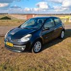 Renault Clio 2005 1.4 16v 98PK apk tot 16-04-2026, Auto's, Renault, Voorwielaandrijving, 4 cilinders, Zwart, 1200 kg