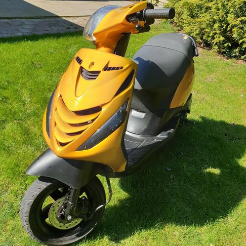 Piaggio zip 80cc, Fietsen en Brommers, Scooters | Piaggio, Zo goed als nieuw, Zip, Ophalen of Verzenden