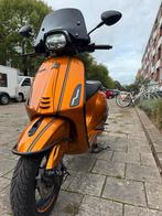 Vespa sprint candy orange, Akrapovič, Ophalen, Overige modellen, Maximaal 45 km/u, Zo goed als nieuw