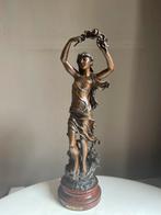 Sculptuur Emile Bruchon “Fleurs”, Antiek en Kunst, Kunst | Beelden en Houtsnijwerken, Ophalen of Verzenden