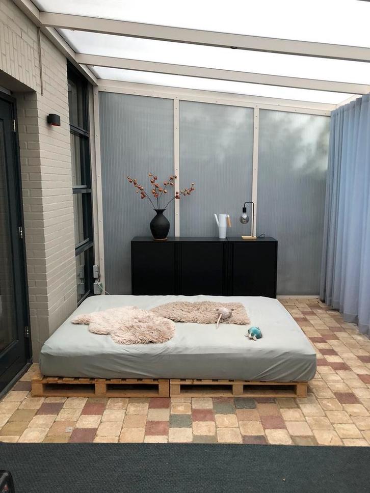 Pallet bed, pallet bank, Huis en Inrichting, Slaapkamer | Bedden, Zo goed als nieuw, Tweepersoons, 140 cm, 200 cm, Hout, Ophalen