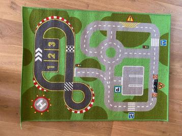 Speelkleed autobaan beschikbaar voor biedingen
