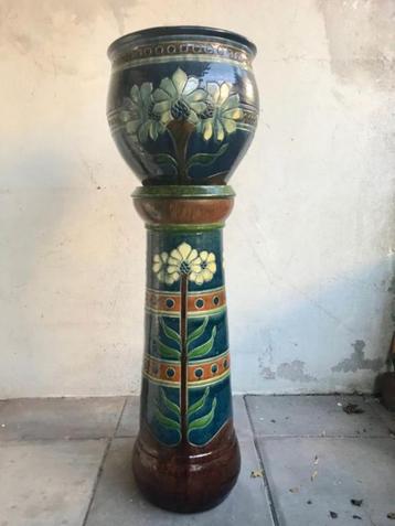 Piedestal met bloempot ca1910 België 120 cm hoogte beschikbaar voor biedingen
