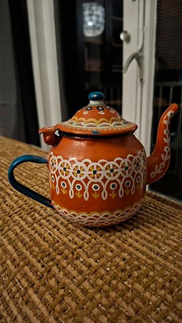 Emaille Theepotje Handbeschilderd - Veilingvondst beschikbaar voor biedingen