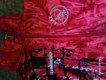 Vintage retro ajax trainingsjasje uit seizoen 96/97 beschikbaar voor biedingen