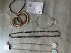 Diverse kettingen/ armbanden, Ophalen of Verzenden, Gebruikt, Overige kleuren, Overige materialen