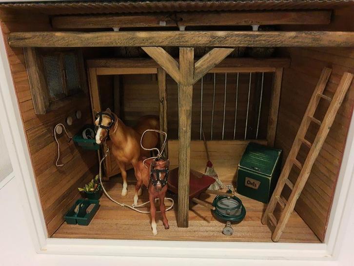 Paarden stal model, Dieren en Toebehoren, Paarden en Pony's | Overige Paardenspullen, Overige soorten, Ophalen of Verzenden