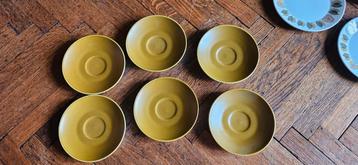 Leuke vintage jaren 70 schoteltjes beschikbaar voor biedingen