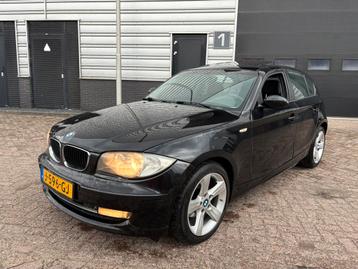 BMW 1-Serie 1.6 116I Facelift 2007 Zwart beschikbaar voor biedingen