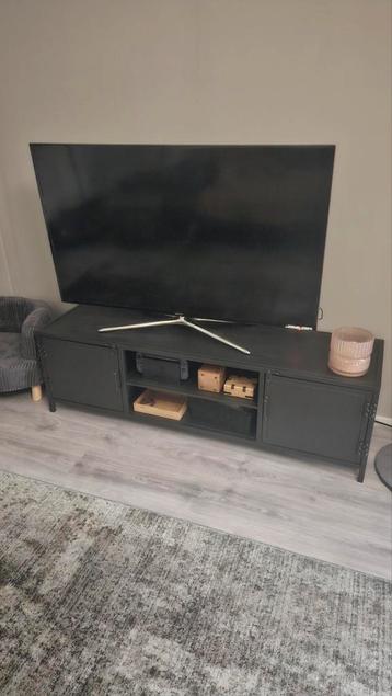 Kwantum castello tv meubel  beschikbaar voor biedingen