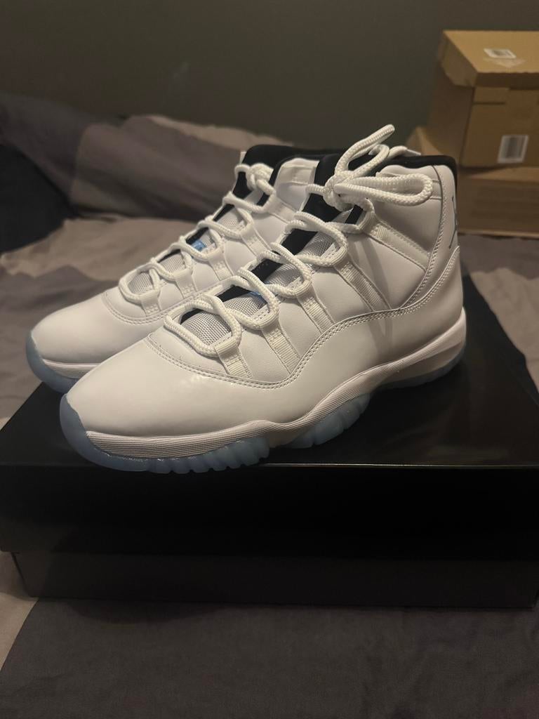 Jordan 11 retro - Legend Blue | maat 45, Kleding | Heren, Schoenen, Ophalen of Verzenden, Zo goed als nieuw, Blauw