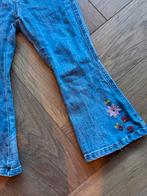 Ammehoela Flaire Spijkerbroek Bloemen Maat 104, Ophalen of Verzenden, Zo goed als nieuw, Meisje