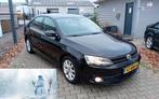 Volkswagen Jetta 1.2 TSI 77KW BJ2011 NWE TURBO NWE KETTING, Voorwielaandrijving, Euro 5, Stof, Zwart