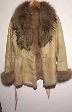 Elegante damesjas met bontkraag, Maat 38/40 (M), Beige, Pellessimo Paris, Ophalen of Verzenden