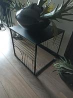 Bijzettafeltje nieuw modern zwart metaal industrieel, Rond, Minder dan 50 cm, Ophalen of Verzenden, Zo goed als nieuw