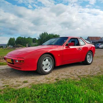 Porsche 944  ( word uiteraard verkocht met apk keuring ) beschikbaar voor biedingen