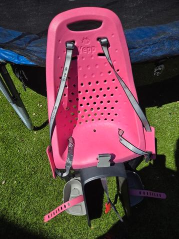 Thule Yepp Achterzitje Maxi Easy Fit Pink   beschikbaar voor biedingen