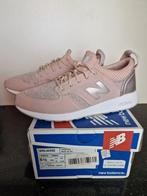 New Balance WRL420SE Dames Sneakers - Roze - Maat 37, New Balance, Nieuw, Ophalen of Verzenden, Sneakers of Gympen