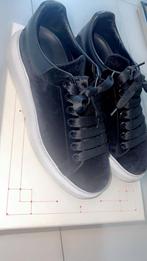 alexander mcqueen, Ophalen of Verzenden, Zo goed als nieuw, Wit, Sneakers of Gympen