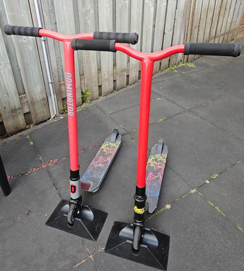Stuntstep 2x, dominator, inclusief standaard, 30 euro, Fietsen en Brommers, Steps, Gebruikt, Gewone step, Ophalen