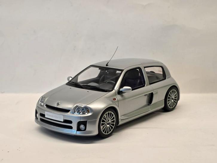 Ottomobile Renault Clio V6 1:18, Hobby en Vrije tijd, Modelauto's | 1:18, Nieuw, Auto, OttOMobile, Ophalen of Verzenden