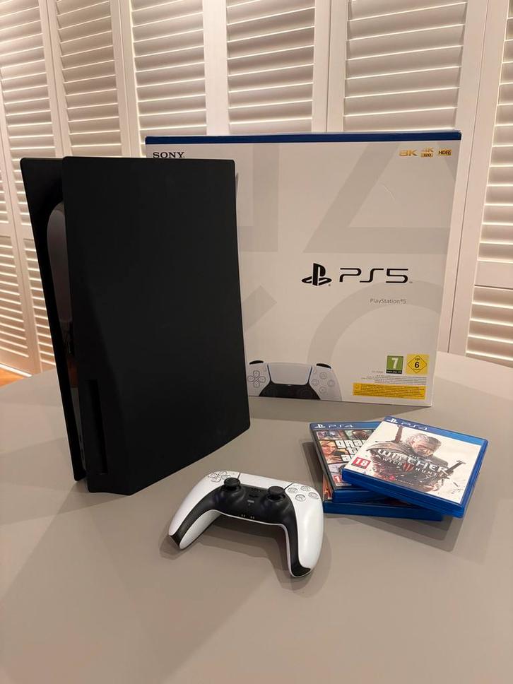 Playstation 5 Disc + 3 Games + controller, Spelcomputers en Games, Games | Sony PlayStation 5, Zo goed als nieuw, Ophalen of Verzenden