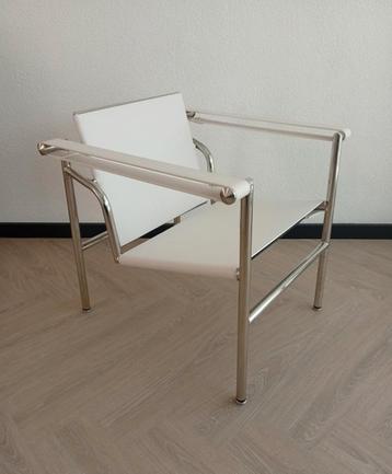 Le Corbusier Fauteuil - Wit , Chroom Frame beschikbaar voor biedingen