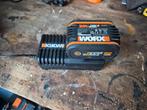 Worx 20v 4,0 Ah accu met snellader, Ophalen of Verzenden, Gebruikt
