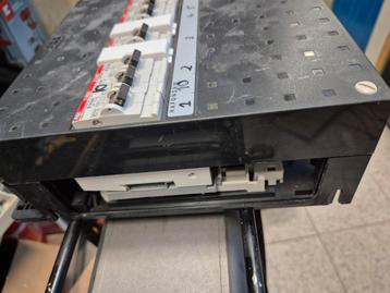 Groepenkast onderdelen beschikbaar voor biedingen