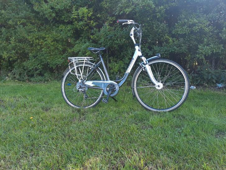 Gazelle damesfiets met vering, Fietsen en Brommers, Fietsen | Dames | Omafietsen, Zo goed als nieuw, 53 tot 56 cm, Handrem, Versnellingen