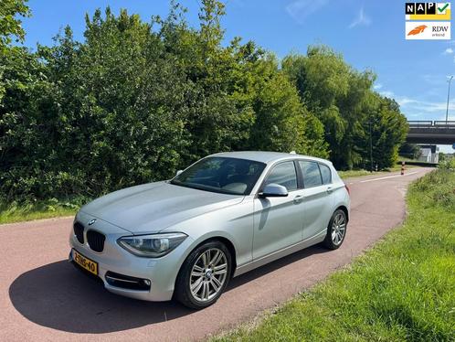 BMW 1-serie 114i EDE Business Sport |M Pakket|NAP|Luxe|, Auto's, BMW, Bedrijf, Te koop, 1-Serie, ABS, Airbags, Airconditioning
