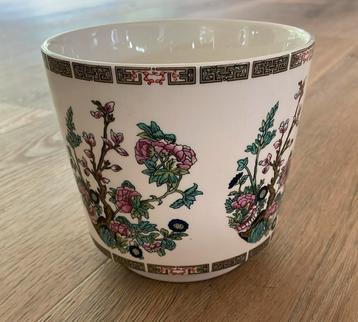 Porseleinen  cachepot Wedgewood beschikbaar voor biedingen