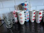 Douwe Egberts mokken/kopjes en Pickwick theeglazen, Huis en Inrichting, Keuken | Servies, Ophalen, Gebruikt, Overige stijlen, Kop(pen) en/of Schotel(s)