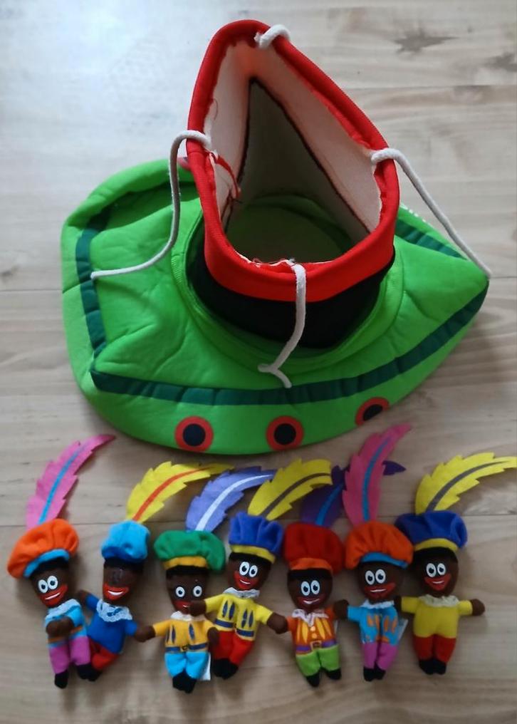 Stoomboot Hoed met 7 Zwarte Pietjes, Diversen, Sinterklaas, Gebruikt, Ophalen of Verzenden
