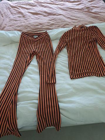 Stieglitz pak oranje beschikbaar voor biedingen