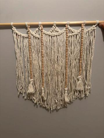 Macrame wandhanger beschikbaar voor biedingen