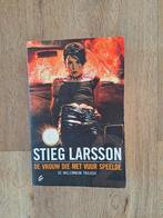 2 boeken Milennium trilogie, Boeken, Science fiction, Gelezen, Stieg Larsson, Ophalen of Verzenden