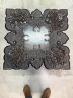 antieke houtsnijwerk bijzettafeltje, Ophalen