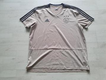 Ajax Training Shirt! Seizoen 18/19! Mt 2XL! (XXL) beschikbaar voor biedingen