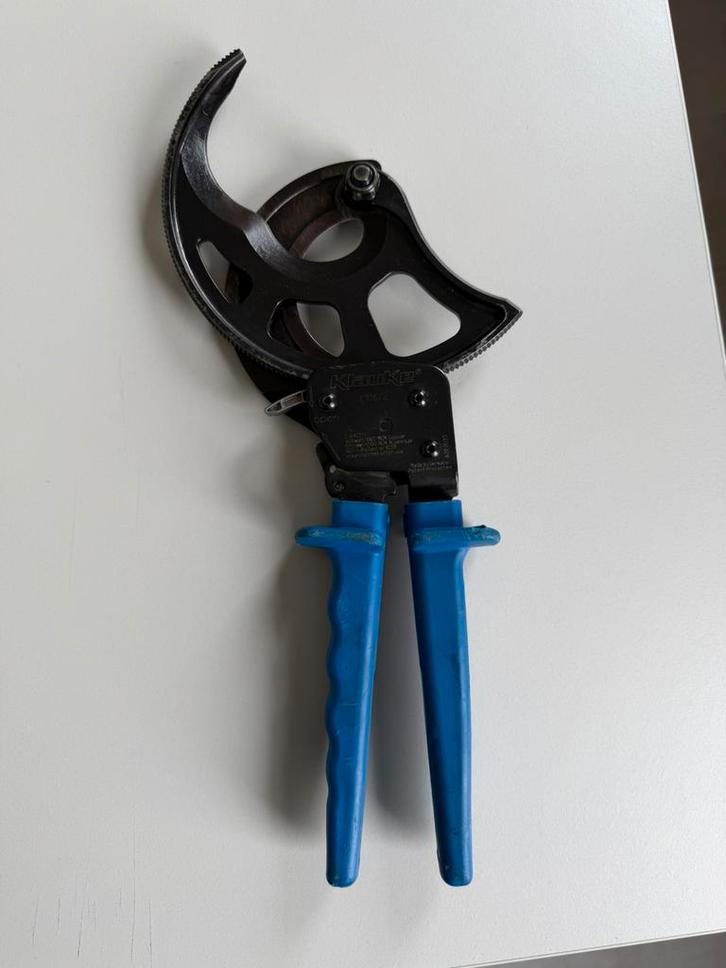 Kabelschaar Klauke K106/2 – gebruikt maar werkt uitstekend, Doe-het-zelf en Verbouw, Gereedschap | Handgereedschap, Gebruikt, Ophalen of Verzenden