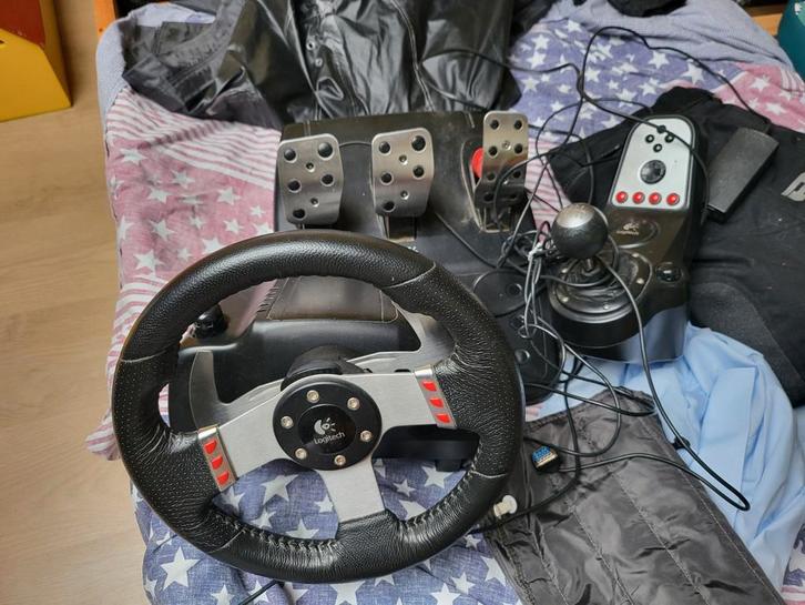 Logitech G25 Racing Wheel, Spelcomputers en Games, Games | Pc, Ophalen of Verzenden