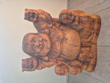 Massief houten boeddhabeeld beschikbaar voor biedingen