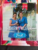 Haken & Kleur Feest - Haakboek voor Feestelijke Decoraties, Ophalen of Verzenden, Zo goed als nieuw