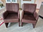 2 eetkamerstoelen op wieltjes - bruin microleder, Huis en Inrichting, Stoelen, Ophalen, Twee, Bruin, Stof