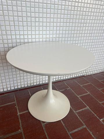 Space age sidetable Arkana beschikbaar voor biedingen