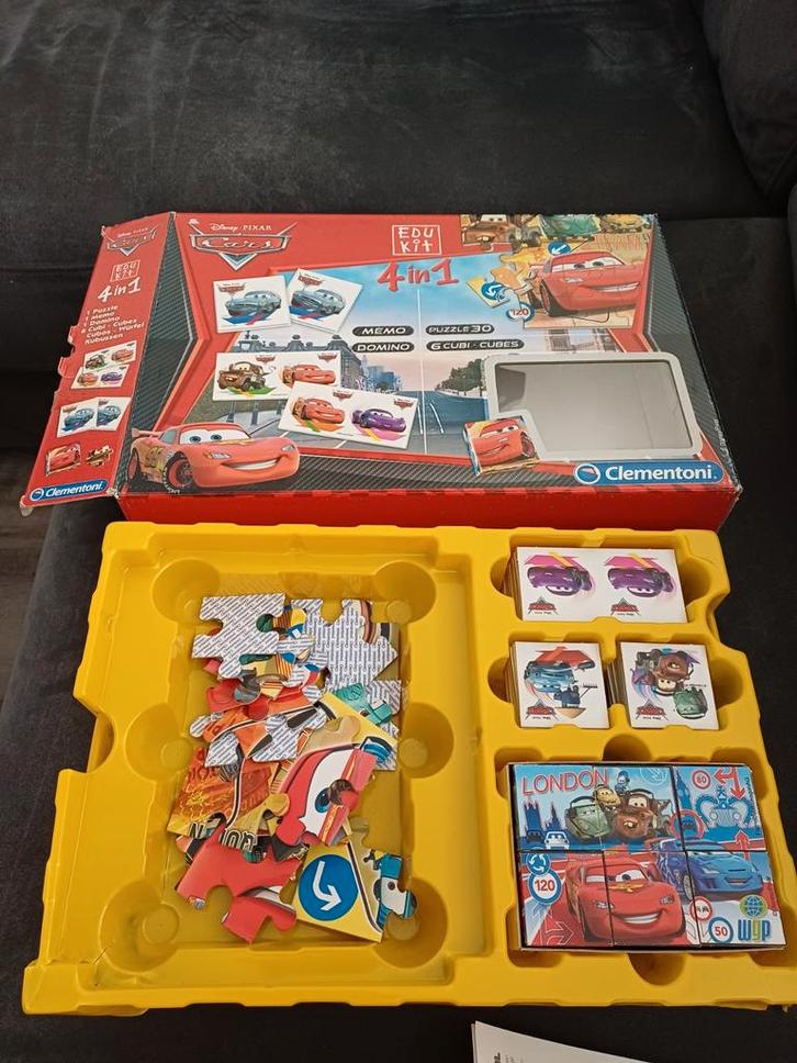Cars 4-in-1 spellen/puzzeldoos, Hobby en Vrije tijd, Gezelschapsspellen | Overige, Gebruikt, Ophalen of Verzenden