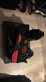 Jordan 4 red thunder Retro schoenen, Zwart, Ophalen of Verzenden, Sneakers of Gympen, Zo goed als nieuw