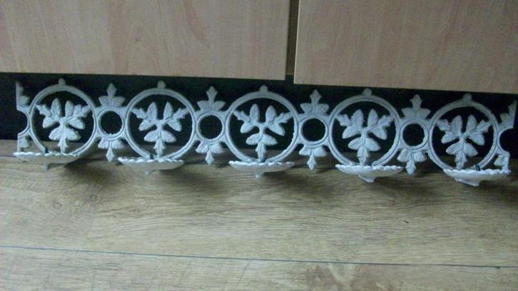 Gietijzeren wandkandelaar voor 5 kaarsen, Antiek en Kunst, Antiek | Woonaccessoires, Ophalen